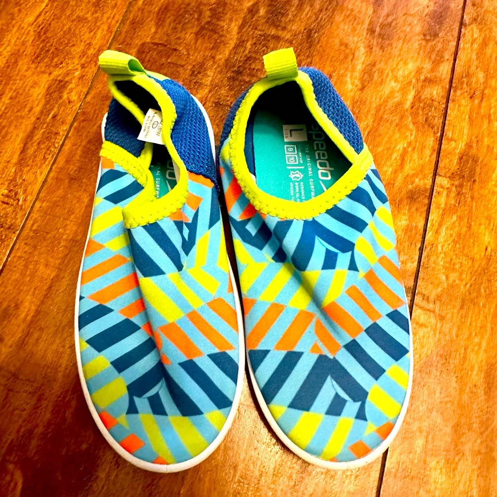 Speedo Large Kids 9/10 Water Shoes Like-New